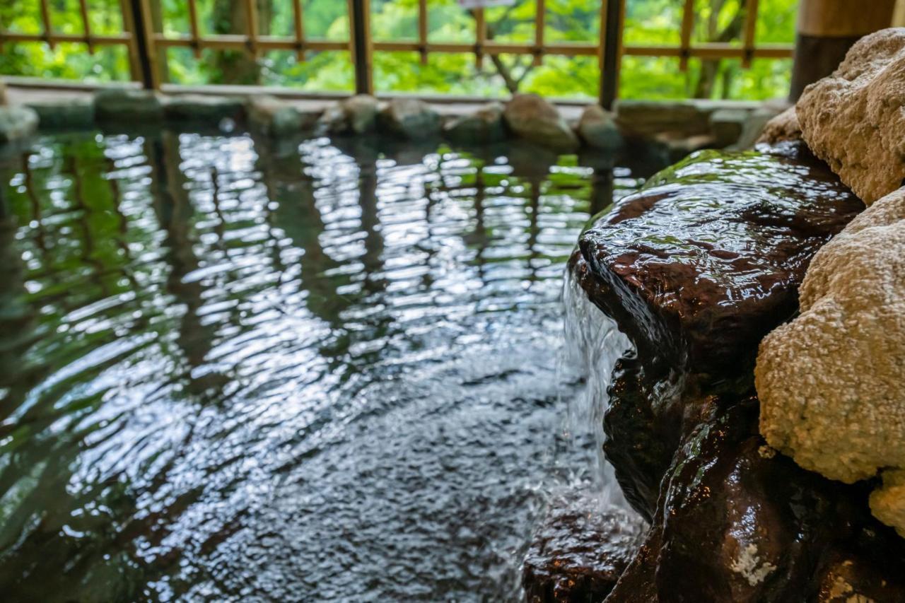 Yamanaka Onsen Hanatsubaki Кага Екстериор снимка