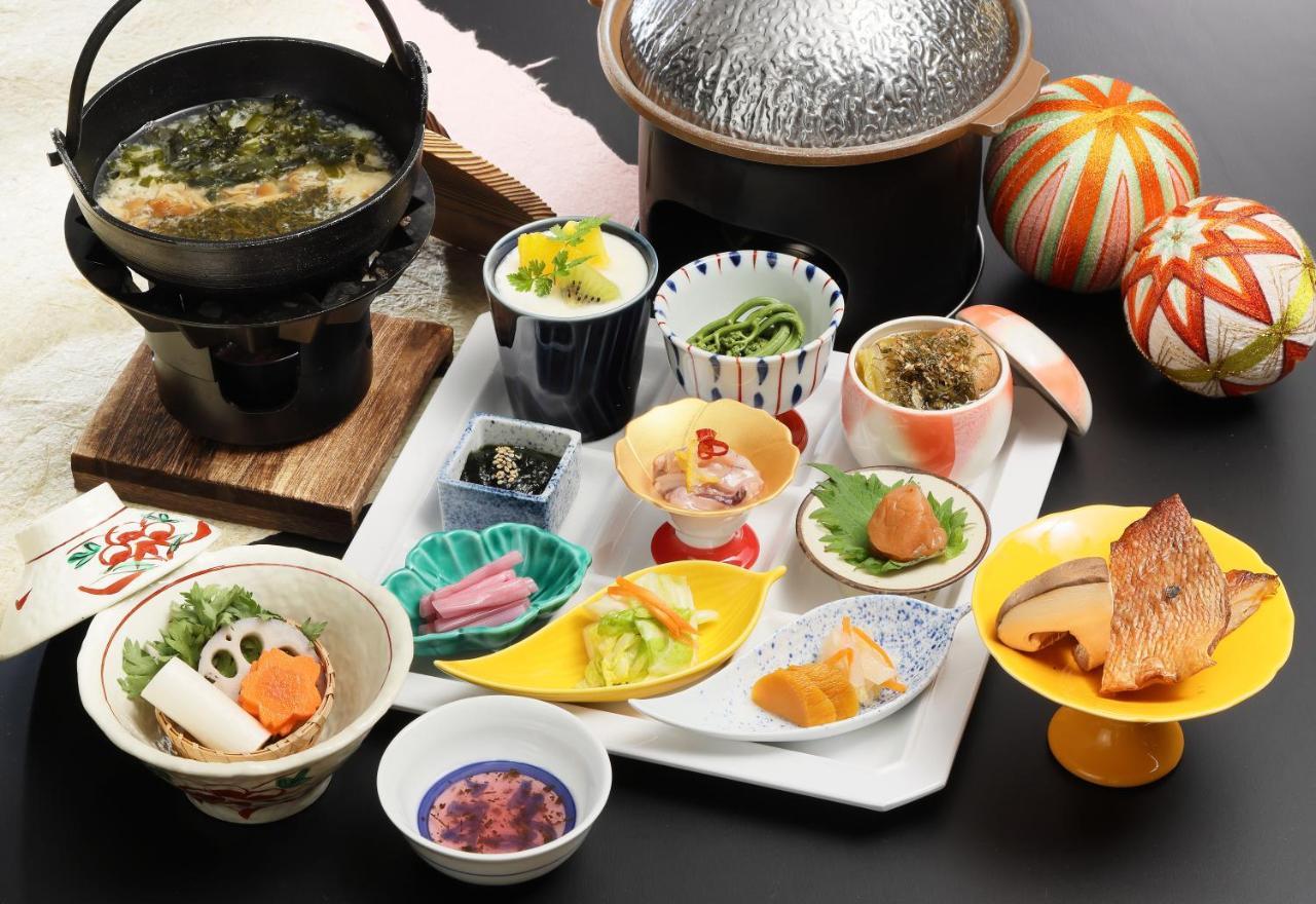 Yamanaka Onsen Hanatsubaki Кага Екстериор снимка