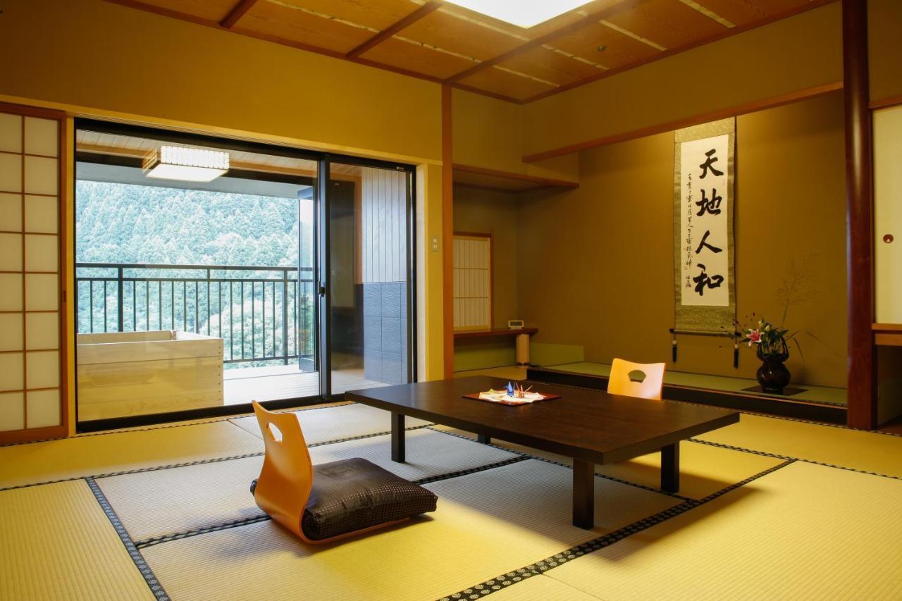 Yamanaka Onsen Hanatsubaki Кага Екстериор снимка
